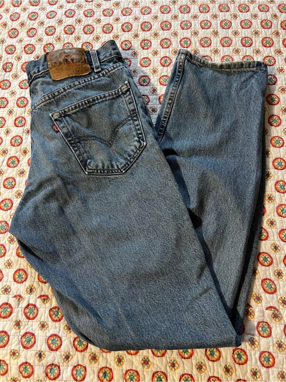 Vintage Levi’s Y2K 01’ 2001 Relaxed Fit 550 Jeans size 34x34